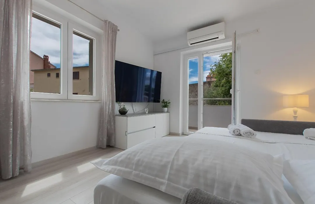 Apartments Jagoda-1