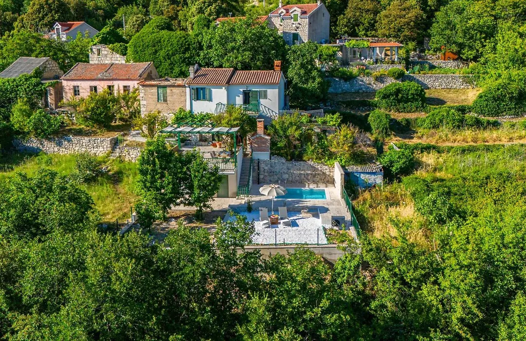 House Dida Mate - Cozy House In Nature With Heated Pool-1