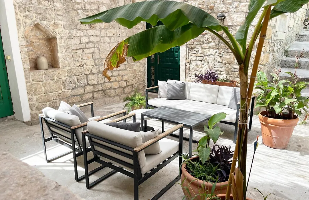 Casa Gojave - Authentic Hvar House With Garden-1