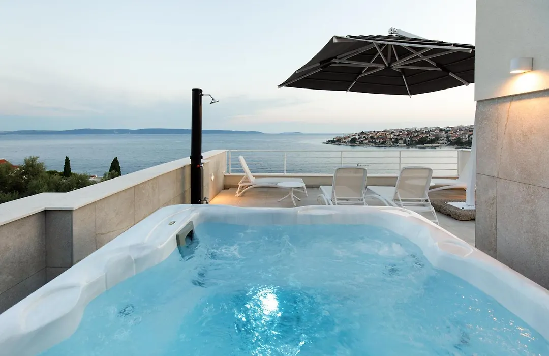 Private Seaside Jacuzzi Villa Anadea-1