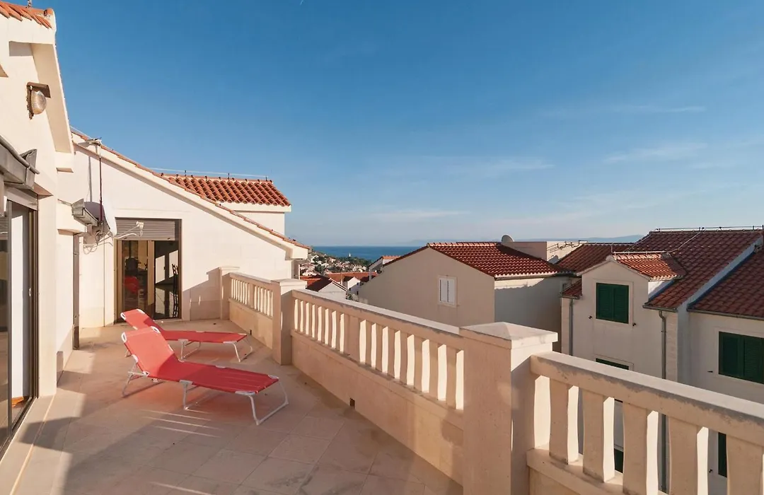 Two-Bedroom Apartment In Bol-1