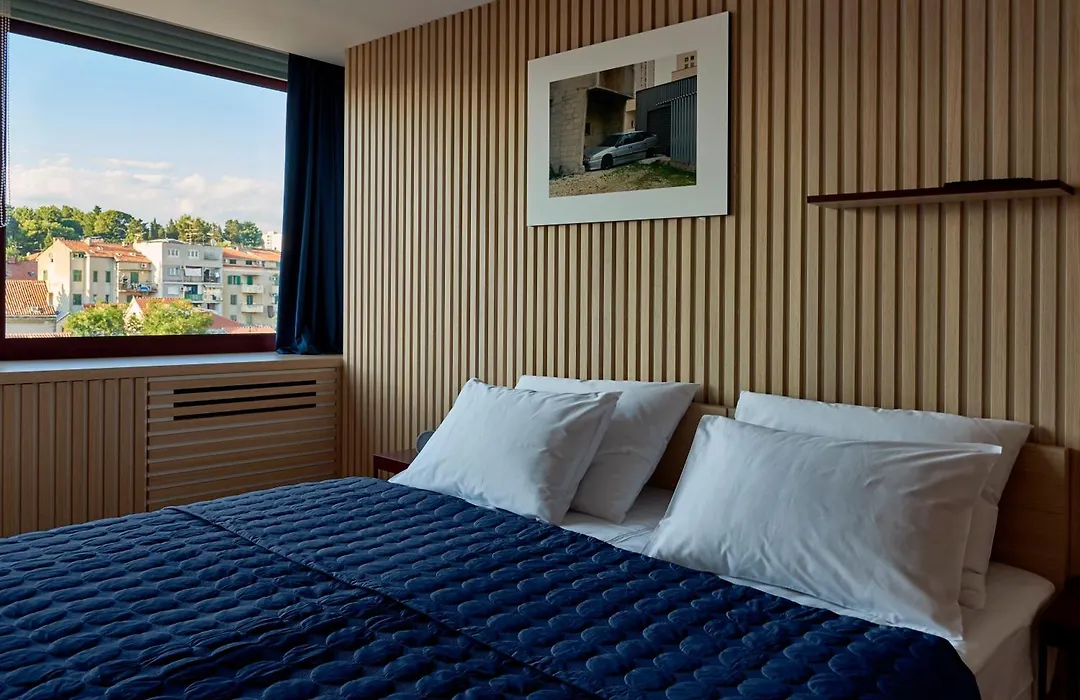 Horizon Luxury Suites & Design Rooms-1