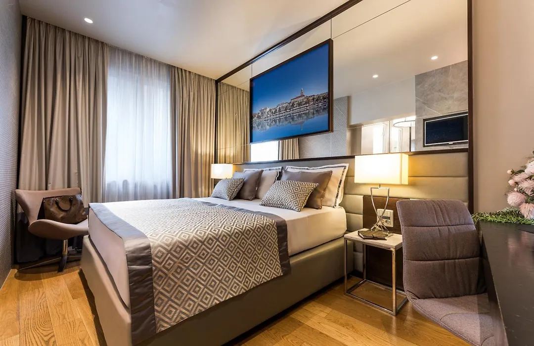 Fortuna Luxury Rooms 1-1