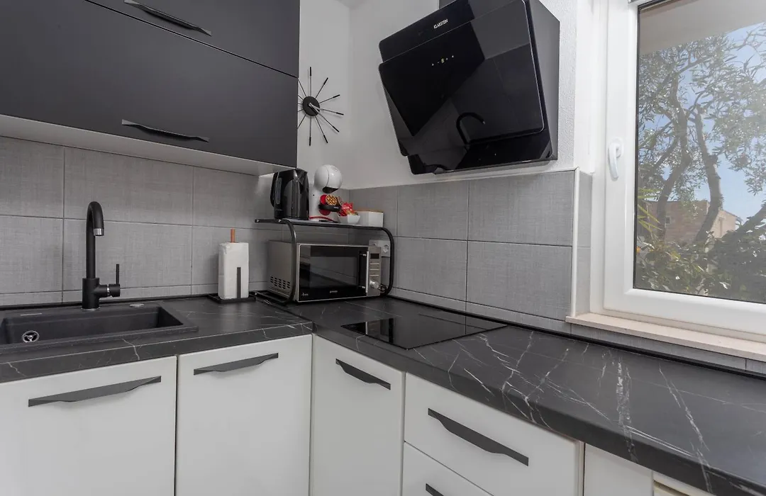 Apartments Pera-1
