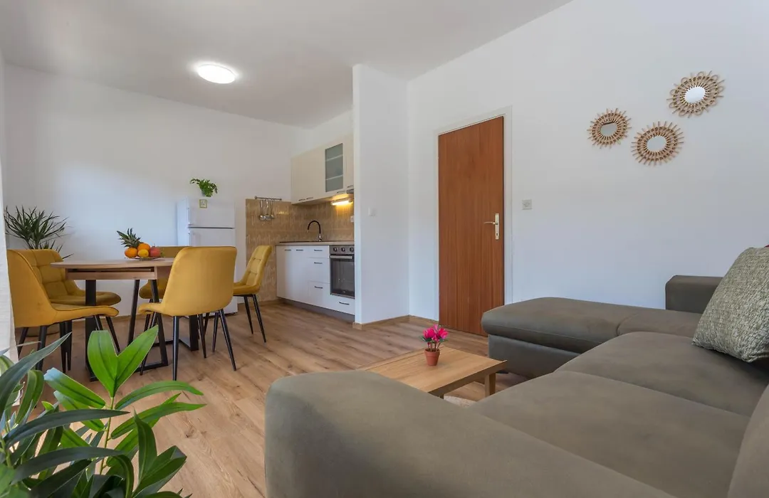 Apartments Marija Bibic-1