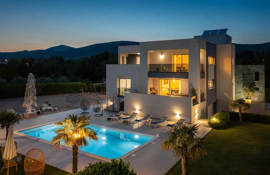 Villa Marijeta Exclusive 5 Star Villa With 50Sqm Private Pool, 6 Bedrooms And Playroom-1