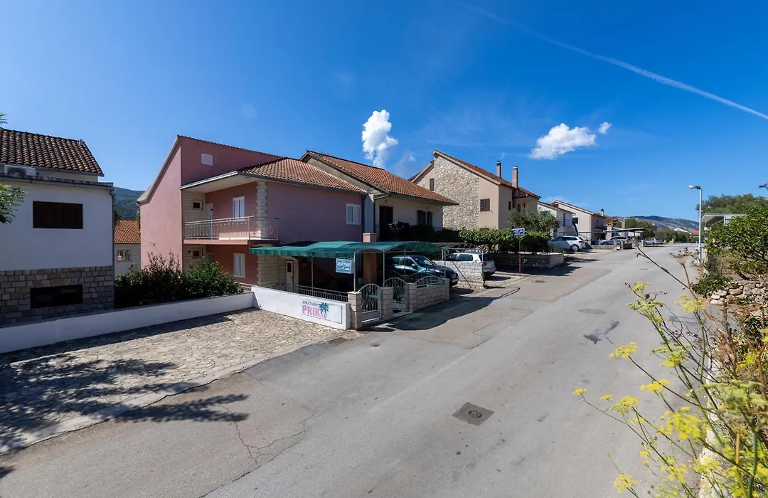 Studio Stari Grad 8726B-1