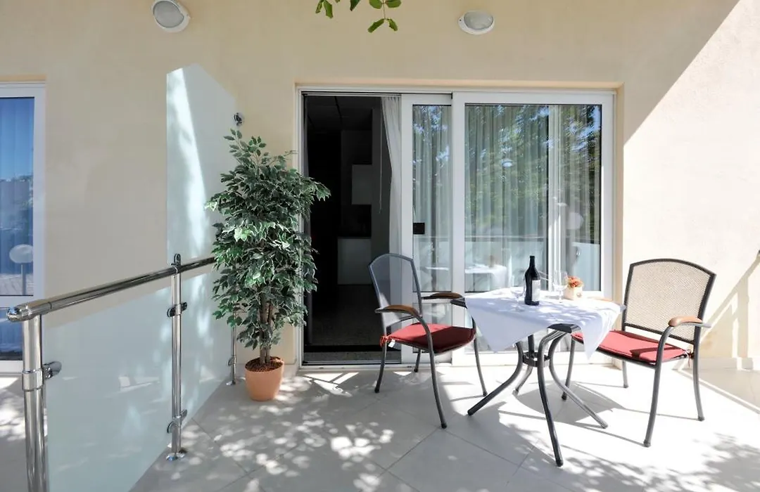 Apartmani Trogir-1