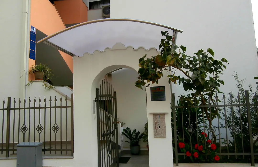 Apartments Cordis-1