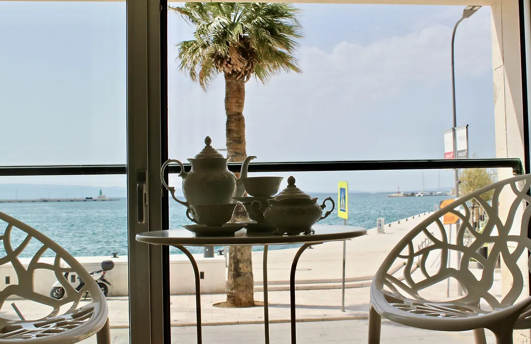 Galeria Valeria Seaside Downtown - Mag Quaint & Elegant Boutique Hotels-1