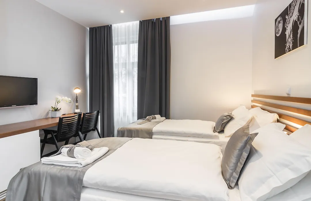Prima Luxury Rooms-1
