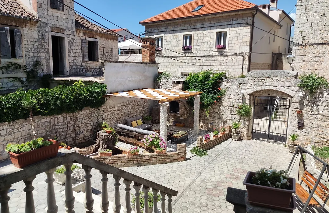 Guest House Exalto-1