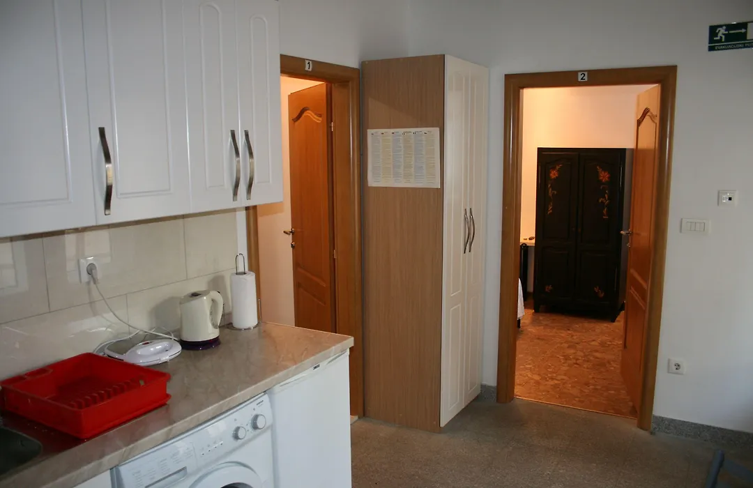 Rooms And Apartments Emily-1