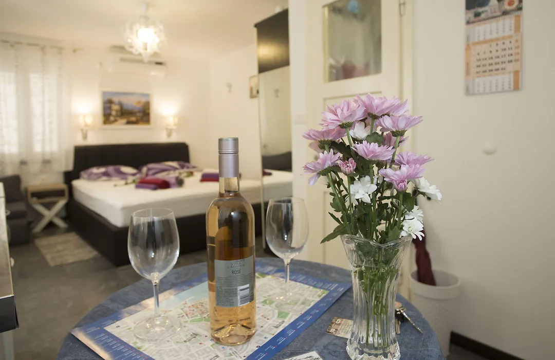 Guesthouse Aleto-1