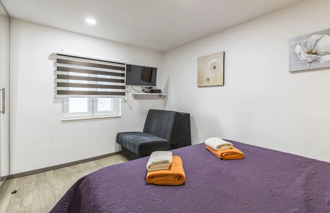 Reval Luxury Stone House Apartments****-1