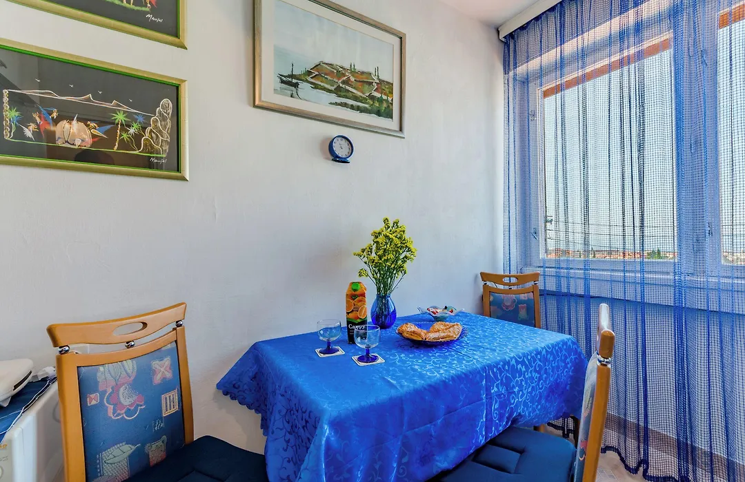 Studio Apartment Ecija-1