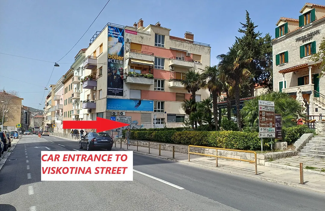Rooms And Apartments Paese-1