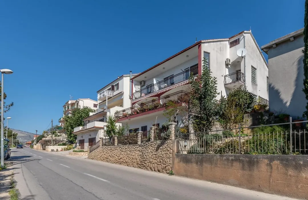 Apartments Mimi-1