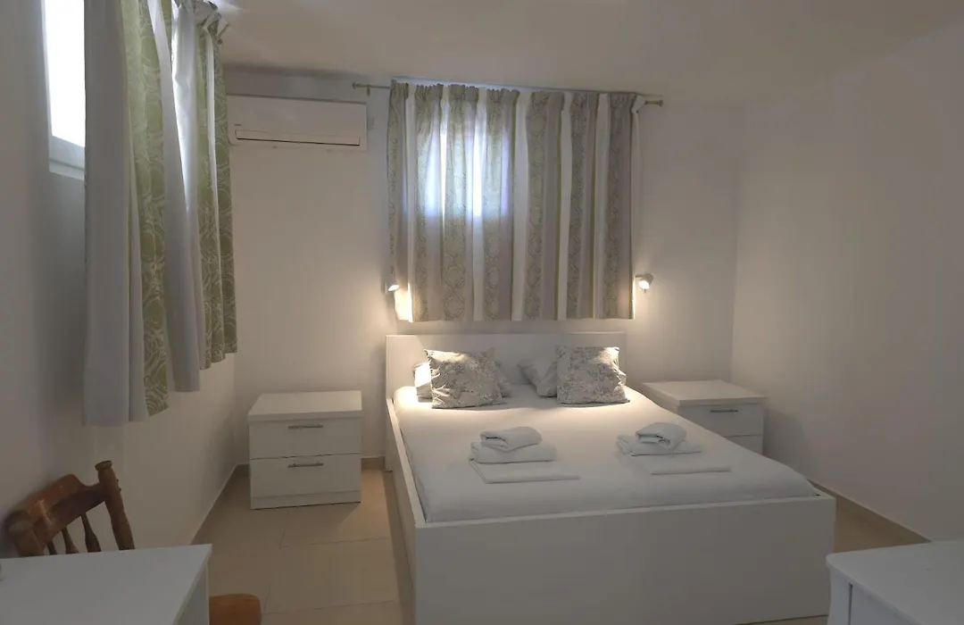 Guesthouse Kod Irene-1