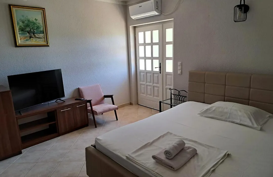 Seaside Villa Mia Trogir-1