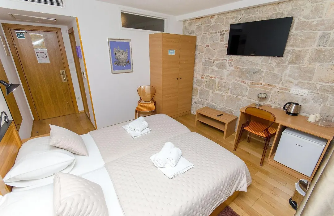 Apartment And Rooms Desideria-1