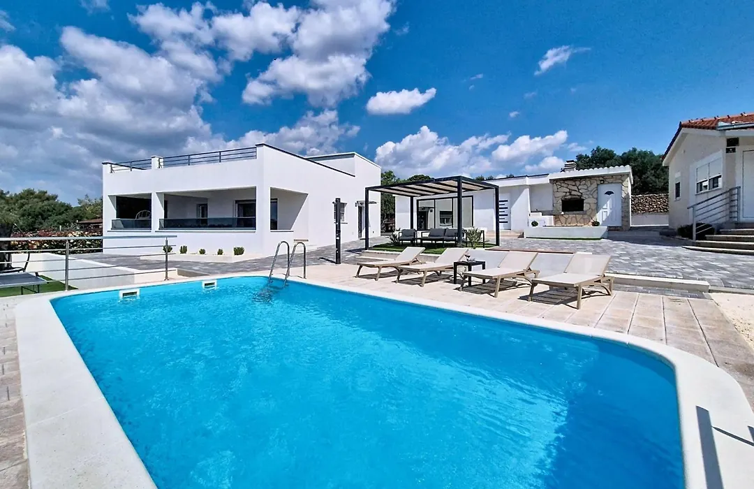Holiday Home Ria With Heated Pool By Interhome-1