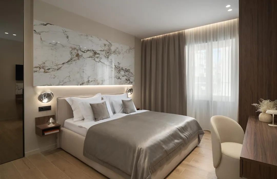 Amelie Luxury Rooms-1