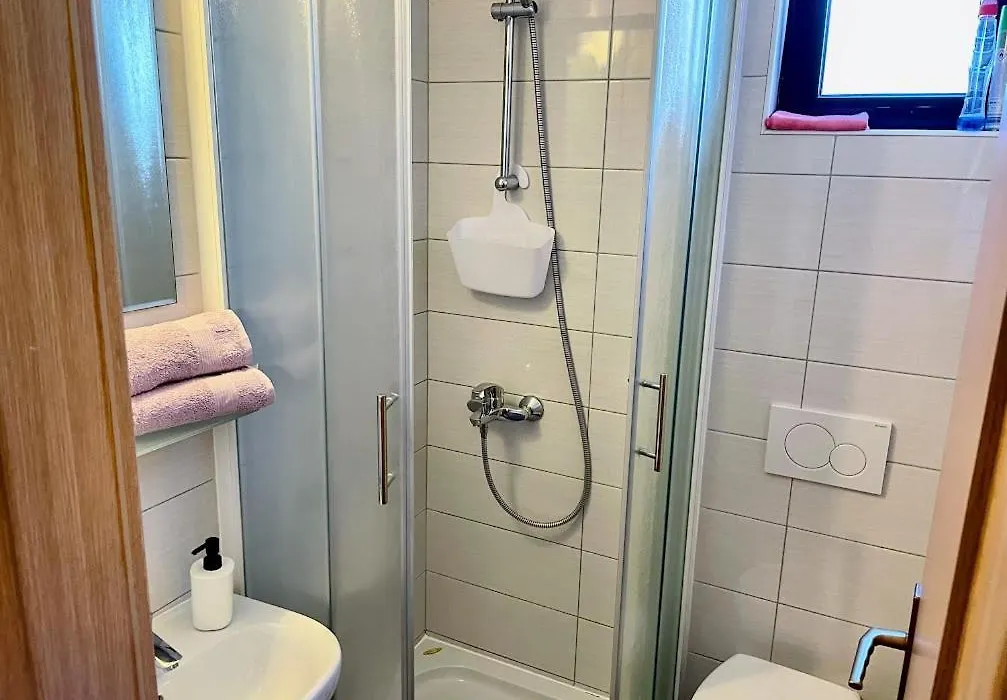 Obradovic Rooms & Apartments-1