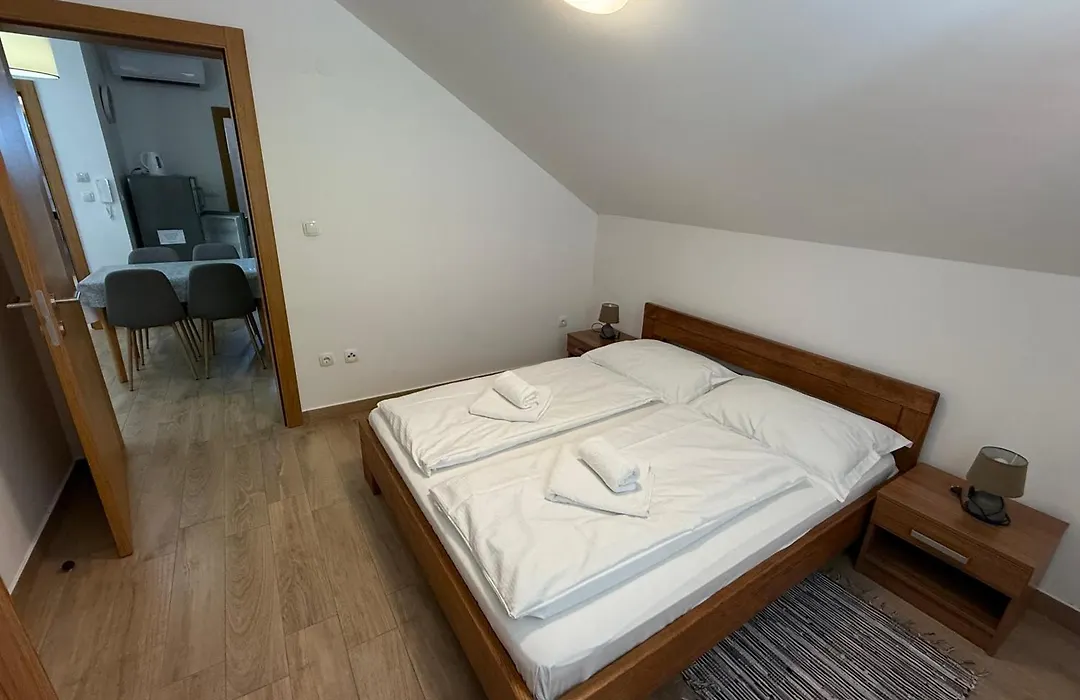 Apartments Sara-1
