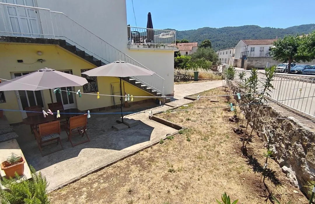 Oleas Stari Grad Hvar - Private Guest Rooms - 2 Min To Sea & Center-1