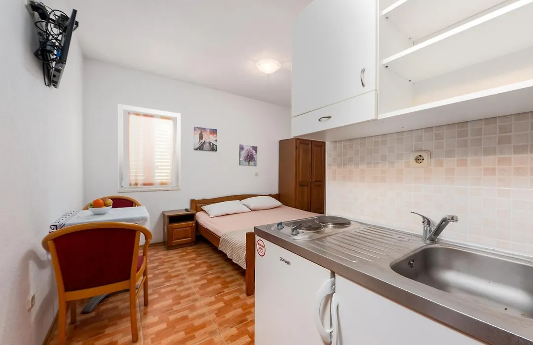 Apartmani Roso Marica-1