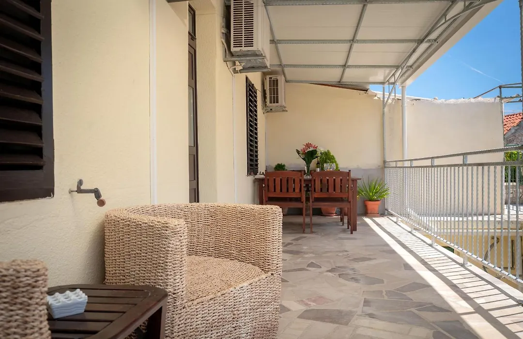 Guesthouse Wish-1