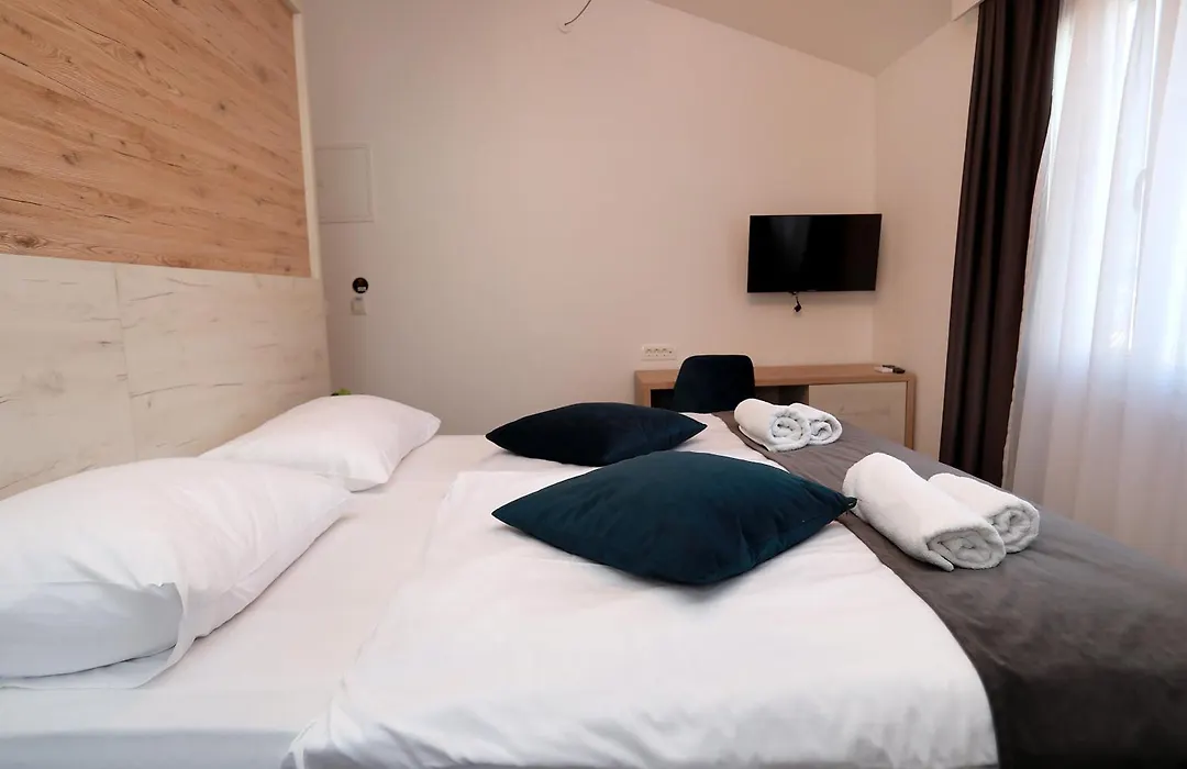 Kapov'S Rooms-1