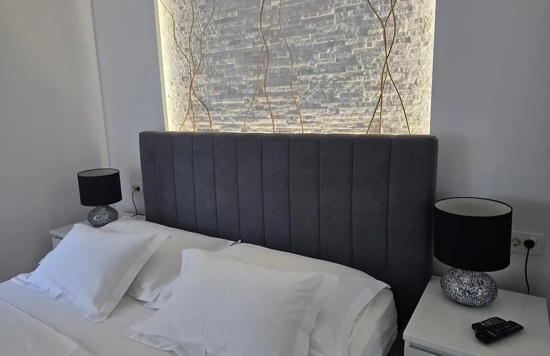 Apartments Taratta 1-1