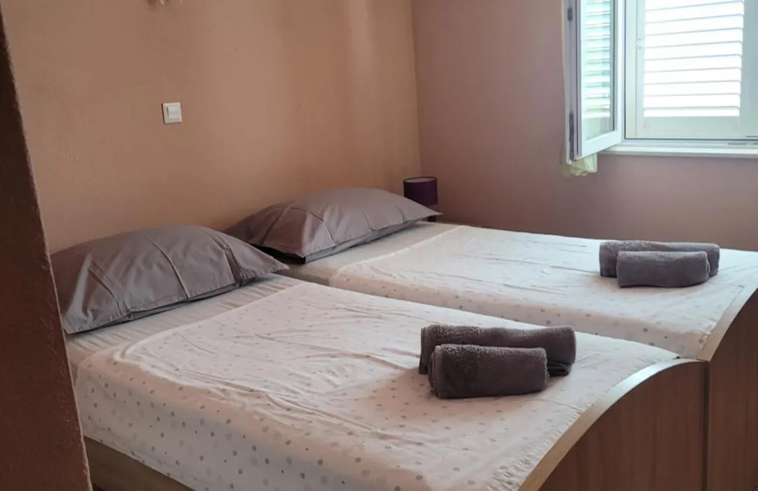 Apartmani Vini-1