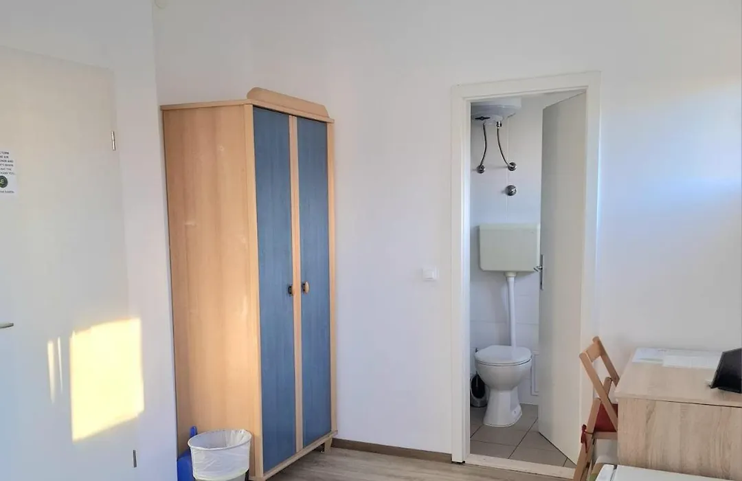 Maja Rooms-1