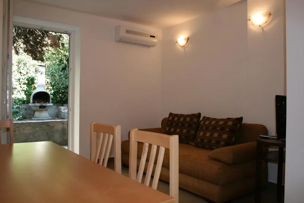 Apartments Mrduljas-1