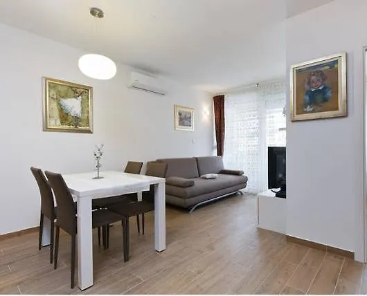 Apartment Luce-1