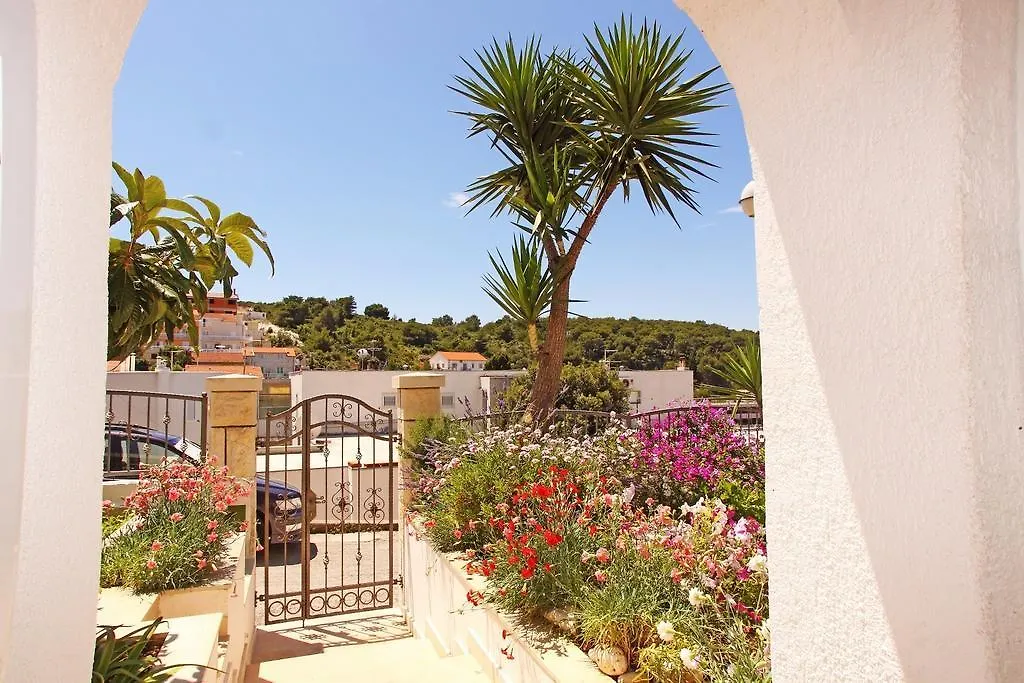 Apartments Prosperina Hvar-1