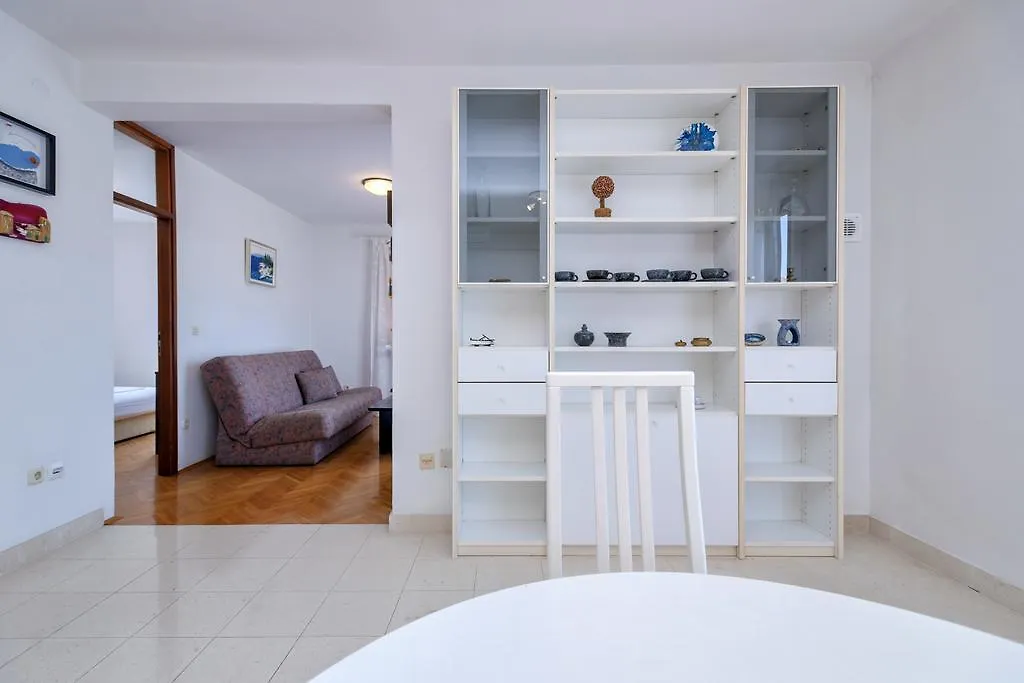 Mi Apartment-1
