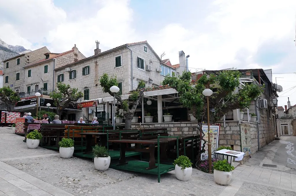 Guesthouse Rebecca-1