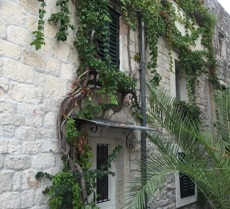 Villa Residence Burgus-Antium-1