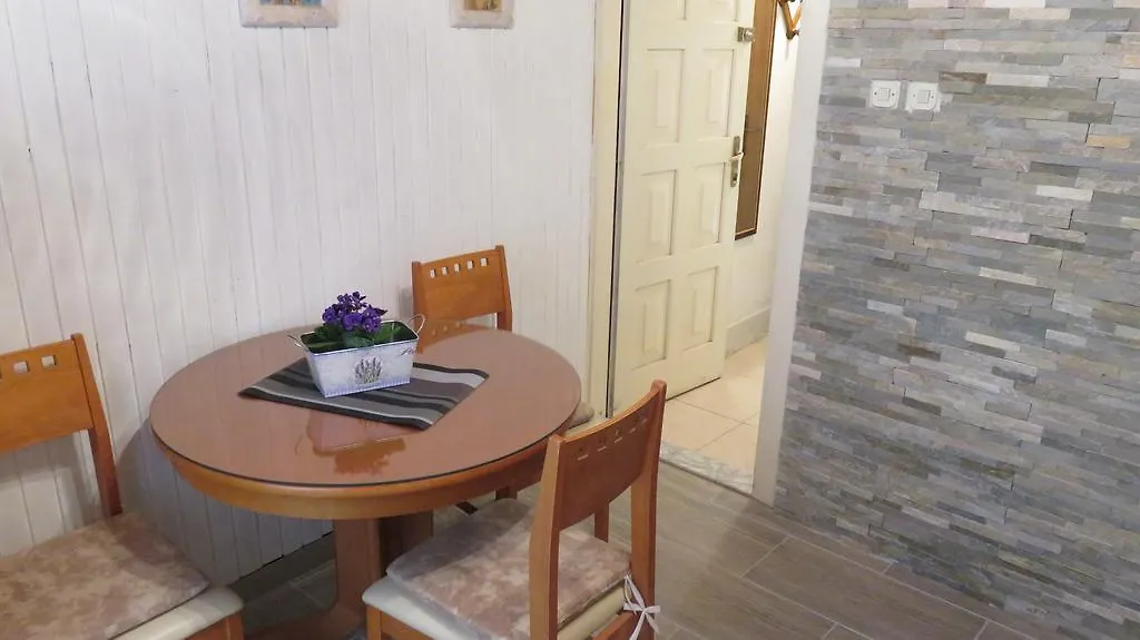 Center apartment Neno-1