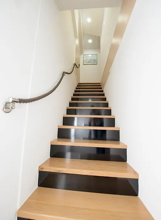 Apartments Annya-1