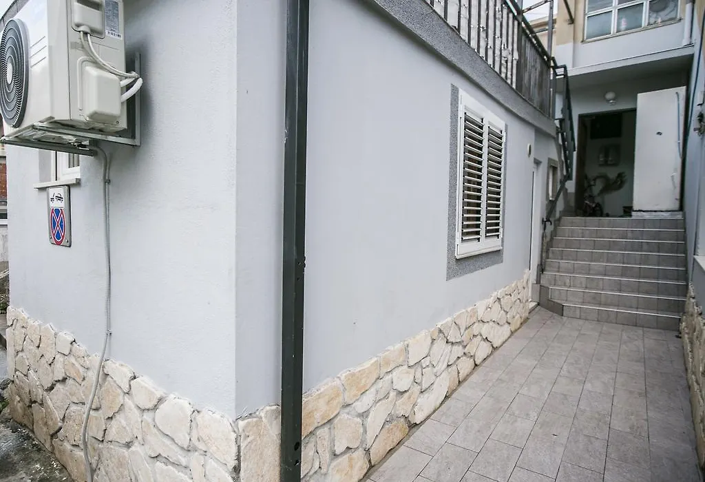 Jale Apartment-1