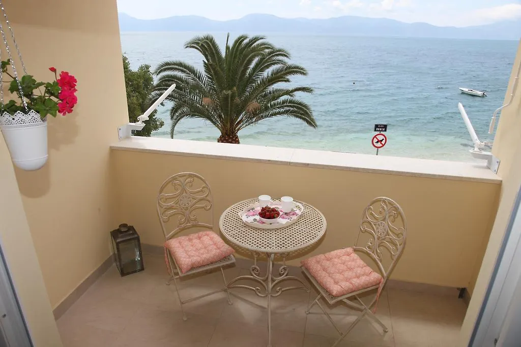 Apartments Mare-1