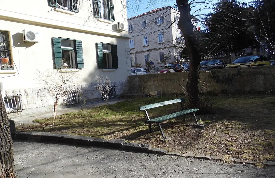 Apartment Ina-1