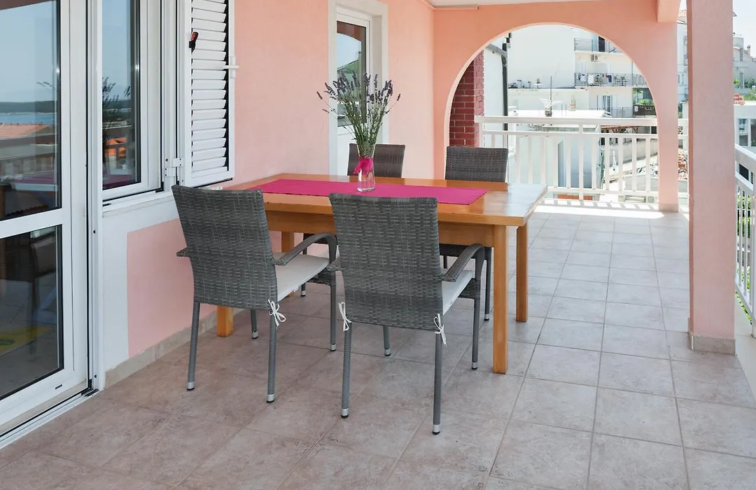 Apartments Majic-1