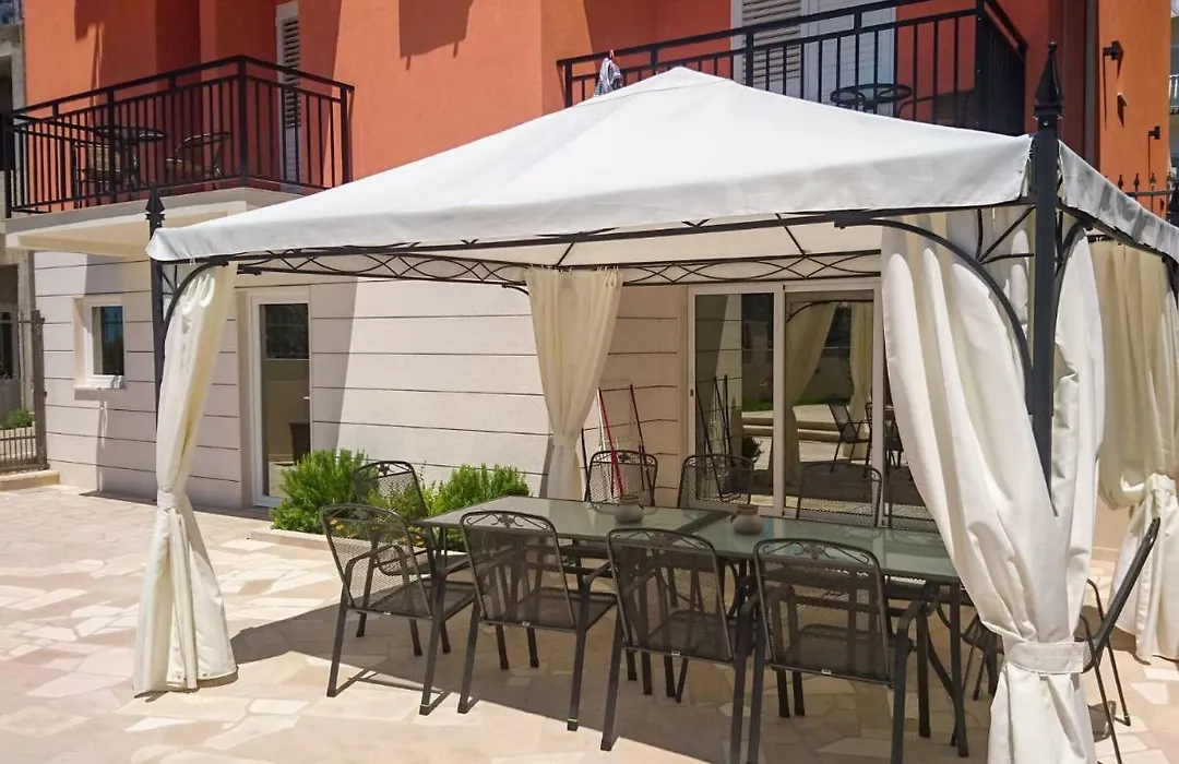 Holiday Home Villa Lendic-1