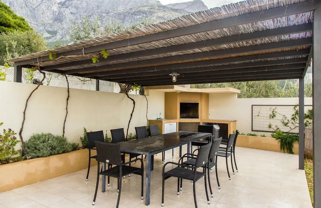 House Arija-1